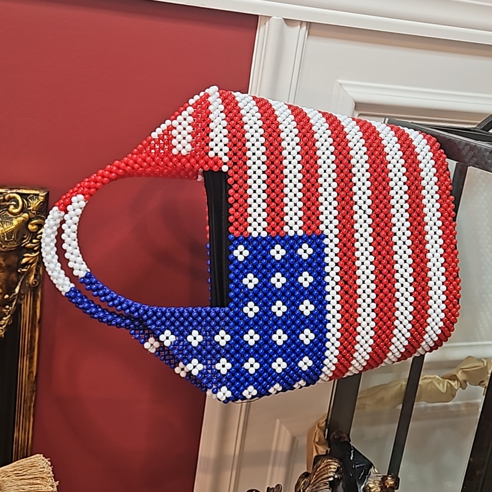 Bag/Purse American Flag Beaded Top Zip Handcrafted USA Patriotic Red White Blue